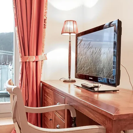 Theres Augusta Apartment *