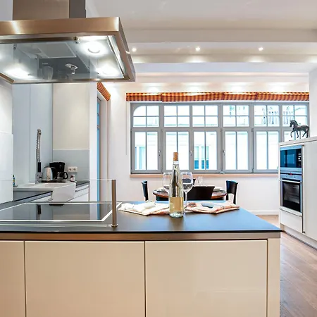 Theres Augusta شقة *